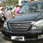 Bắc Ninh: Côn đồ đi Lexus xả súng náo loạn cả phố
