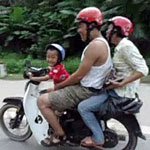 Việt Nam xuất hiện ngày càng nhiều 'Thánh Gióng' trên đường