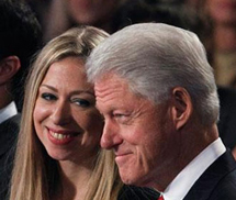 Ông bà Clinton dọn đường cho con gái làm tổng thống