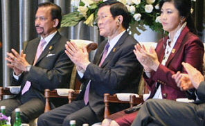 Bộ trưởng Phạm Bình Minh trả lời phỏng vấn về APEC