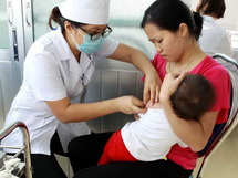 Bộ Y tế phủ nhận trẻ tử vong ở Quảng Trị do tiêm Quinvaxem