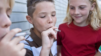 Trẻ em đang bị đầu độc bởi thói nghiện hút thuốc