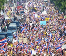 Thái Lan: Hàng trăm nghìn người biểu tình chống chính phủ