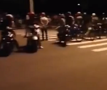 Cảnh sát bắt gọn 'quái xế' đua xe như phim hành động