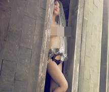 'Tức mắt' với bộ ảnh bán nude của hot girl Sài Thành