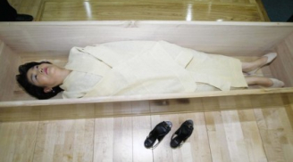 Rộ mốt đám tang giả ở Hàn Quốc