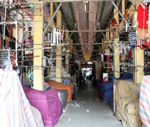 Tiểu thương Ninh Hiệp đóng cửa chợ, bao vây trụ sở UBND xã