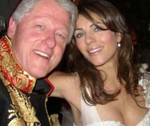 Bill Clinton bị tố từng dan díu với “Bông hồng nước Anh”