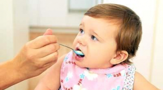 Các loại thực phẩm không tốt cho bé dưới 1 tuổi