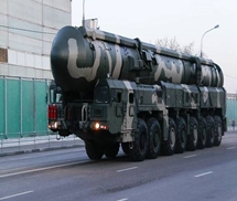 Cận cảnh hệ thống tên lửa chiến lược Topol-M của Nga