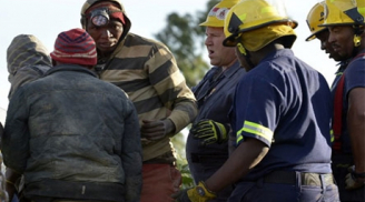 200 công nhân kẹt trong mỏ vàng trái phép ở Nam Phi