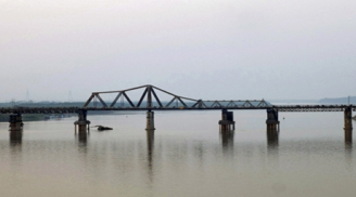 Thủ tướng Nguyễn Tấn Dũng yêu cầu giữ nguyên cầu Long Biên