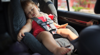 Trẻ sơ sinh dễ đột tử khi ngủ trong ghế ngồi ô tô