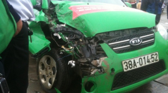 Tai nạn liên hoàn 5 xe ôtô biến dạng