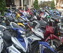 Gần 200 xe máy đi 'bão đêm' bị bắt giữ