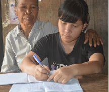 15 năm lấy lương hưu giúp trẻ nghèo học chữ