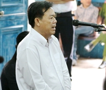 Tăng án lên 20 năm tù cho nguyên chủ tịch huyện Hóc Môn