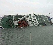 Vụ chìm phà ở Hàn Quốc: Gần 300 người vẫn mất tích