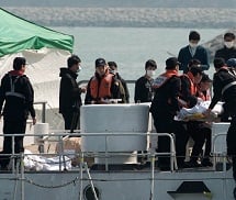 Vụ chìm phà Sewol: Đã tìm thấy thi thể cô dâu người Việt