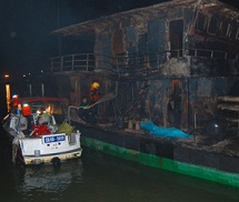 Cháy tàu chở dầu trên sông Đồng Nai, 2 người thiệt mạng