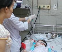 Bé trai 8 tháng tuổi tử vong sau khi nhập viện