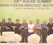 Các Bộ trưởng ngoại giao Asean thông qua tuyên bố về biển Đông