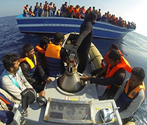 Chìm tàu chở 200 người nhập cư trái phép ngoài khơi Italy