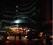 Khách sạn Mường Thanh cháy lớn lúc nửa đêm