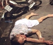 Tai nạn xe máy nghiêm trọng tại 'khúc đua tử thần' ở Hà Nội