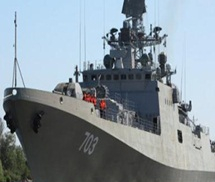 Chiến hạm cũ TQ bao vây hạm đội siêu mạnh Ấn Độ