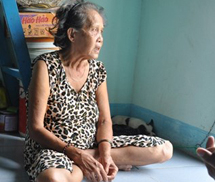 Vụ 2 trẻ bị đuối nước bị bỏ vào lu hơ lửa: Bảo mẫu 67 tuổi trần tình