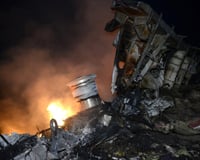 Vụ máy bay MH17 bị bắn rơi: Ai đã bắn tên lửa?