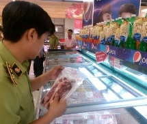 Lotte Mart bị xử phạt về hành vi sửa nhãn mác ngành hàng thực phẩm đông lạnh