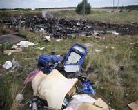 Vụ MH17: Nỗi lo th.i th.ể nạn nhân MH17 thối rữa dưới nắng