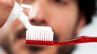 Nguy hại khôn lường từ chất cực độc có trong kem đánh răng