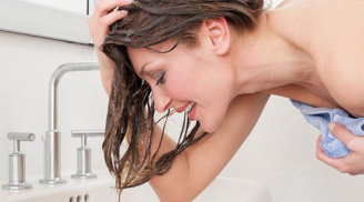 Sai lầm nghiêm trọng trong dùng dầu xả đang phá hủy tóc bạn