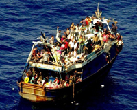 Rúng động: Gần 500 người 'bị gi.ết' trên tàu di cư