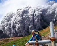 Núi lửa phun ở Nhật Bản: 31 người chết, nhiều người mắc kẹt