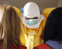 Cảnh giác các thông tin sai lệch về Ebola