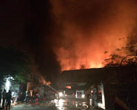Hà Nội: Cháy lớn tại KCN Quang Minh và KĐT Nam Trung Yên