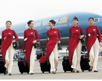 Đột nhập lò đào tạo tiếp viên hàng không lớn nhất Việt Nam