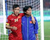 Bị 'bạc đãi' sau thất bại ở AFF Cup 2014, Tấn Tài bỏ ĐTVN?