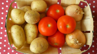 Những thực phẩm cấm kết hợp với cà chua