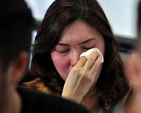 Máy bay AirAsia mất tích: Xót lòng ngóng tin chồng sắp cưới