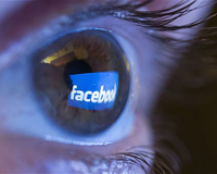 Facebook là mặt thật hay mặt nạ?