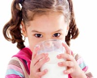 Mẹo phân biệt sữa tươi tiệt trùng và sữa tươi thanh trùng