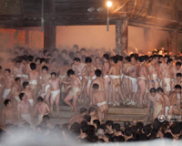 Choáng với lễ hội khỏa thân lớn nhất Nhật Bản
