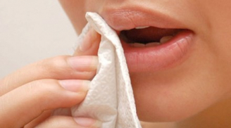 Hiểm họa khôn lường khi dùng giấy vệ sinh lau miệng