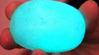 Hòn đá phát sáng xanh lét: Đổi 500 triệu đồng không đồng ý