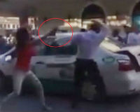 Hà Nội: Tài xế taxi bị ba thiếu nữ quây đánh, đập chai vỡ đầu